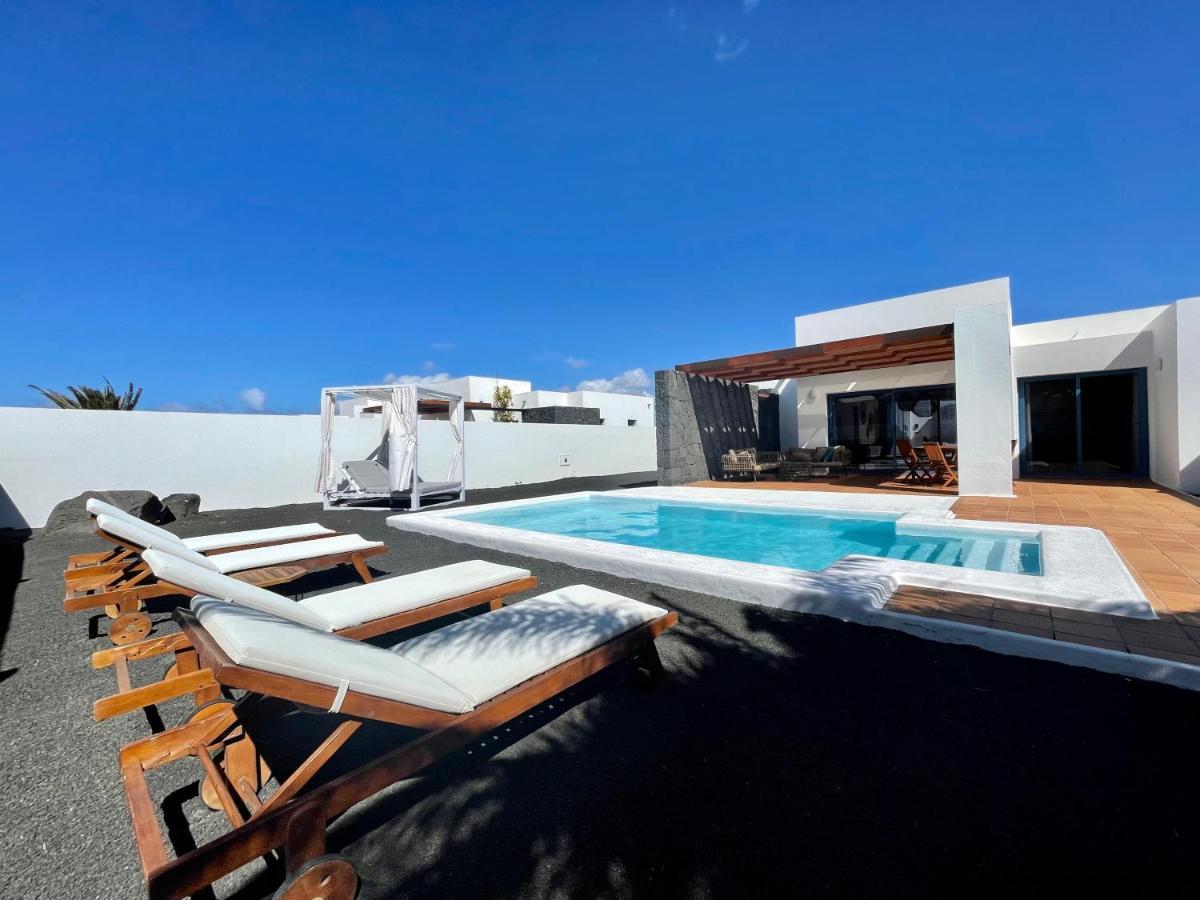 Villa Isora By Villalia Playa Blanca  Exterior photo